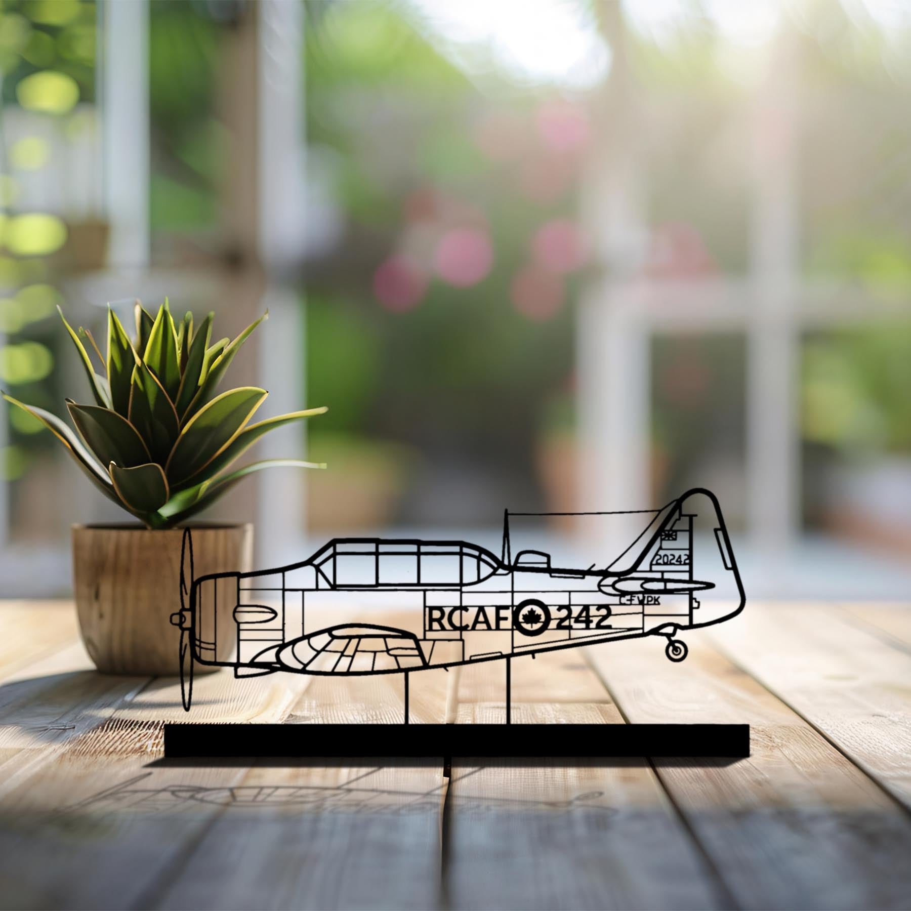 Harvard Silhouette Metal Art Stand