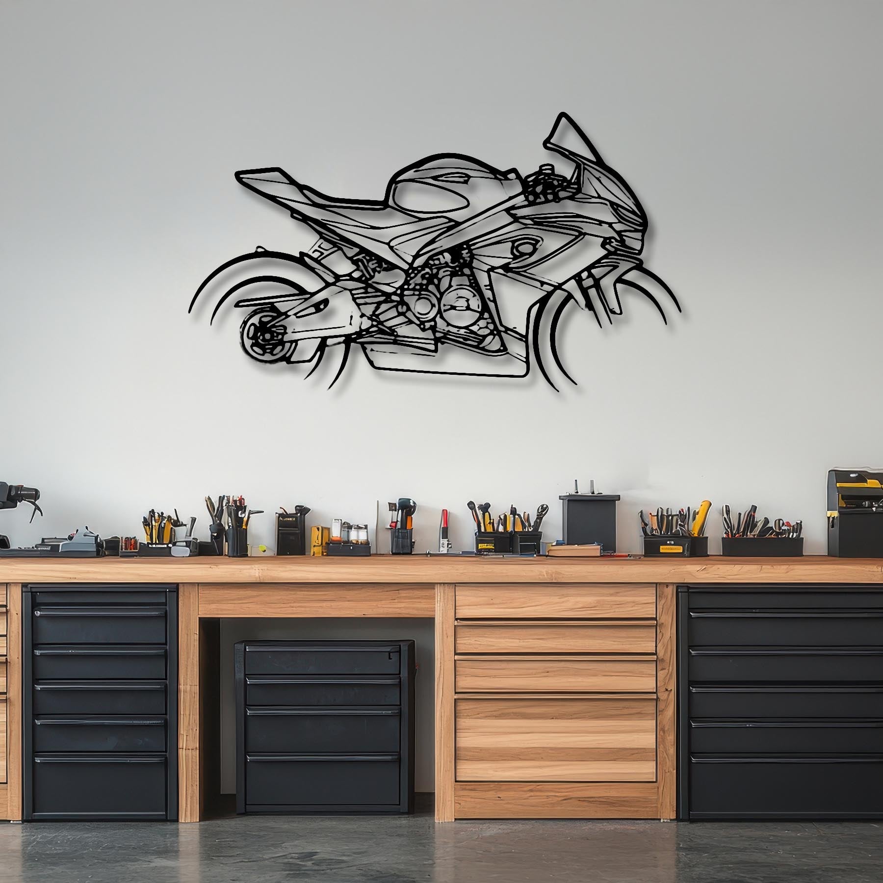 RS660 Silhouette Metal Wall Art