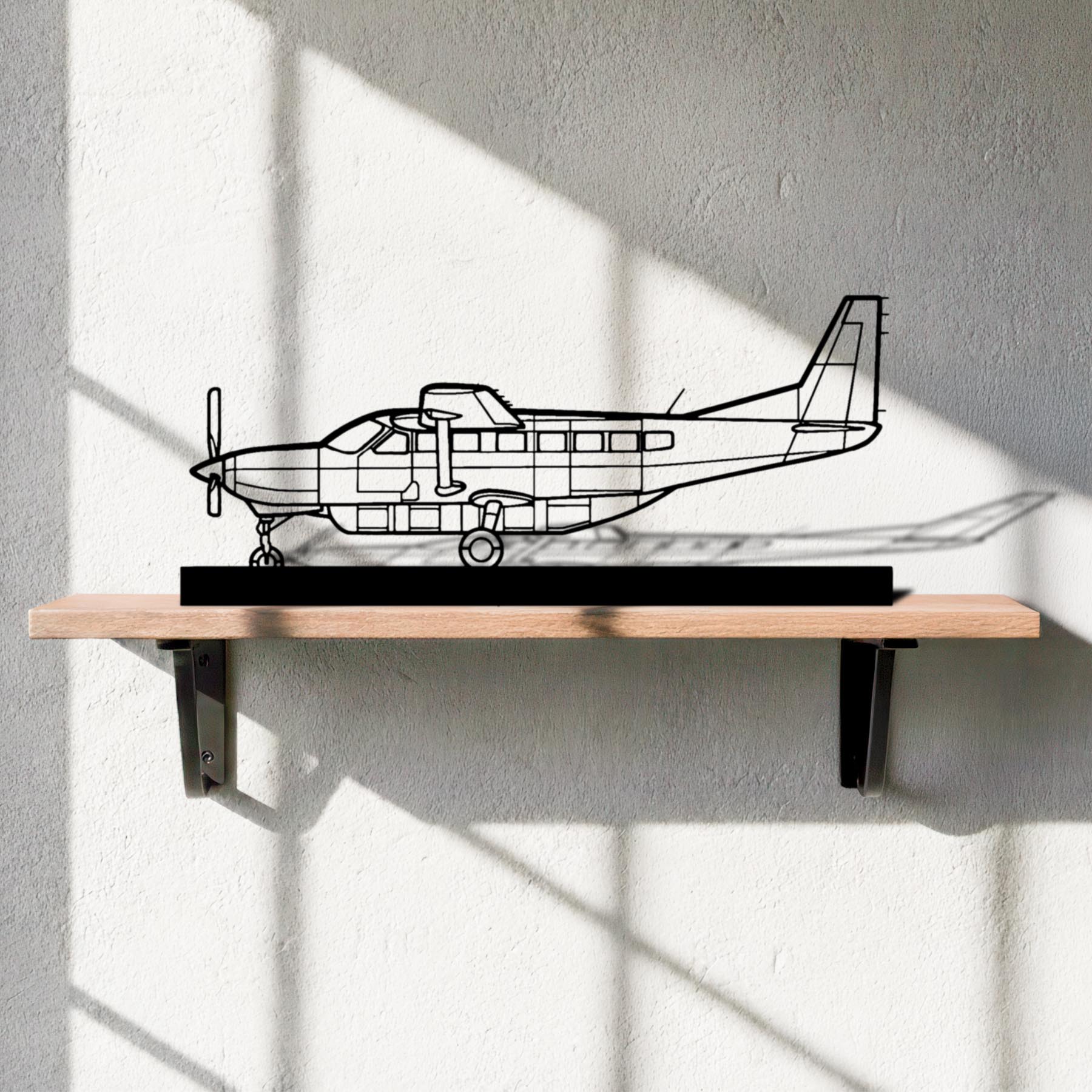 208 Caravan Silhouette Metal Art Stand