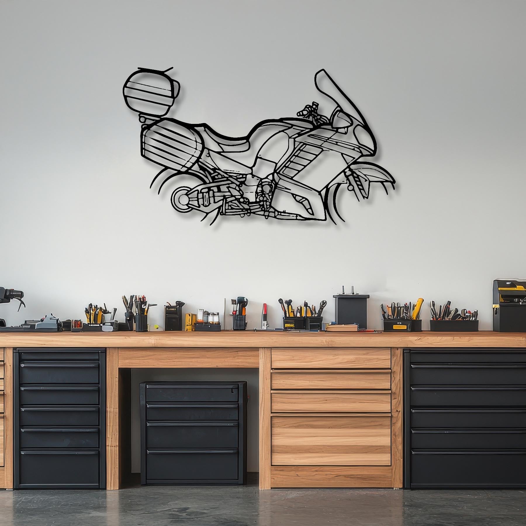 Concours 2009 Silhouette Metal Wall Art