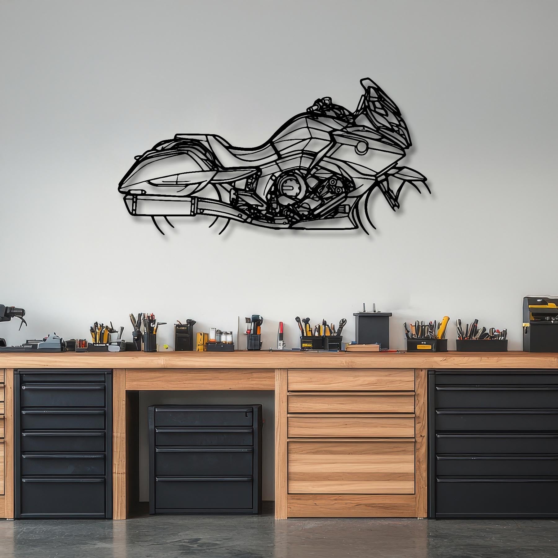 K1600B 2018 Silhouette Metal Wall Art