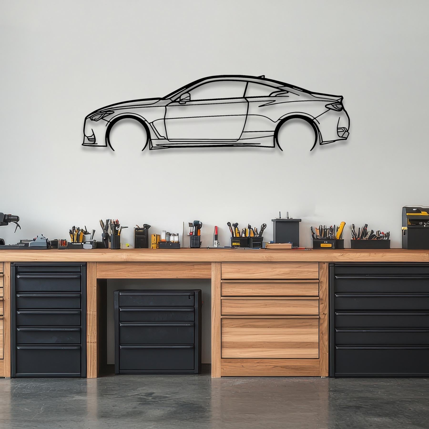Q60 Detailed Silhouette Metal Wall Art