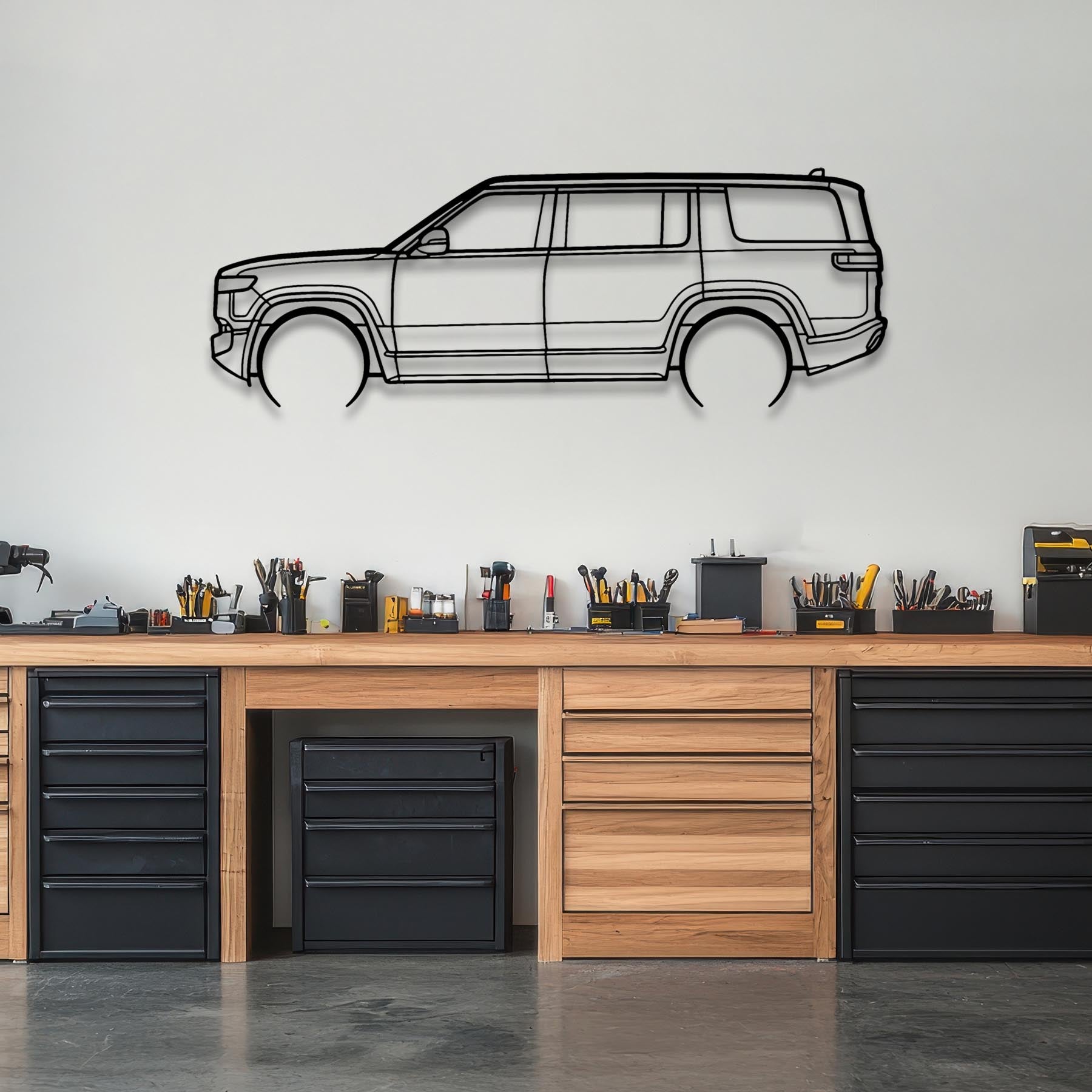 R1S Detailed Silhouette Metal Wall Art