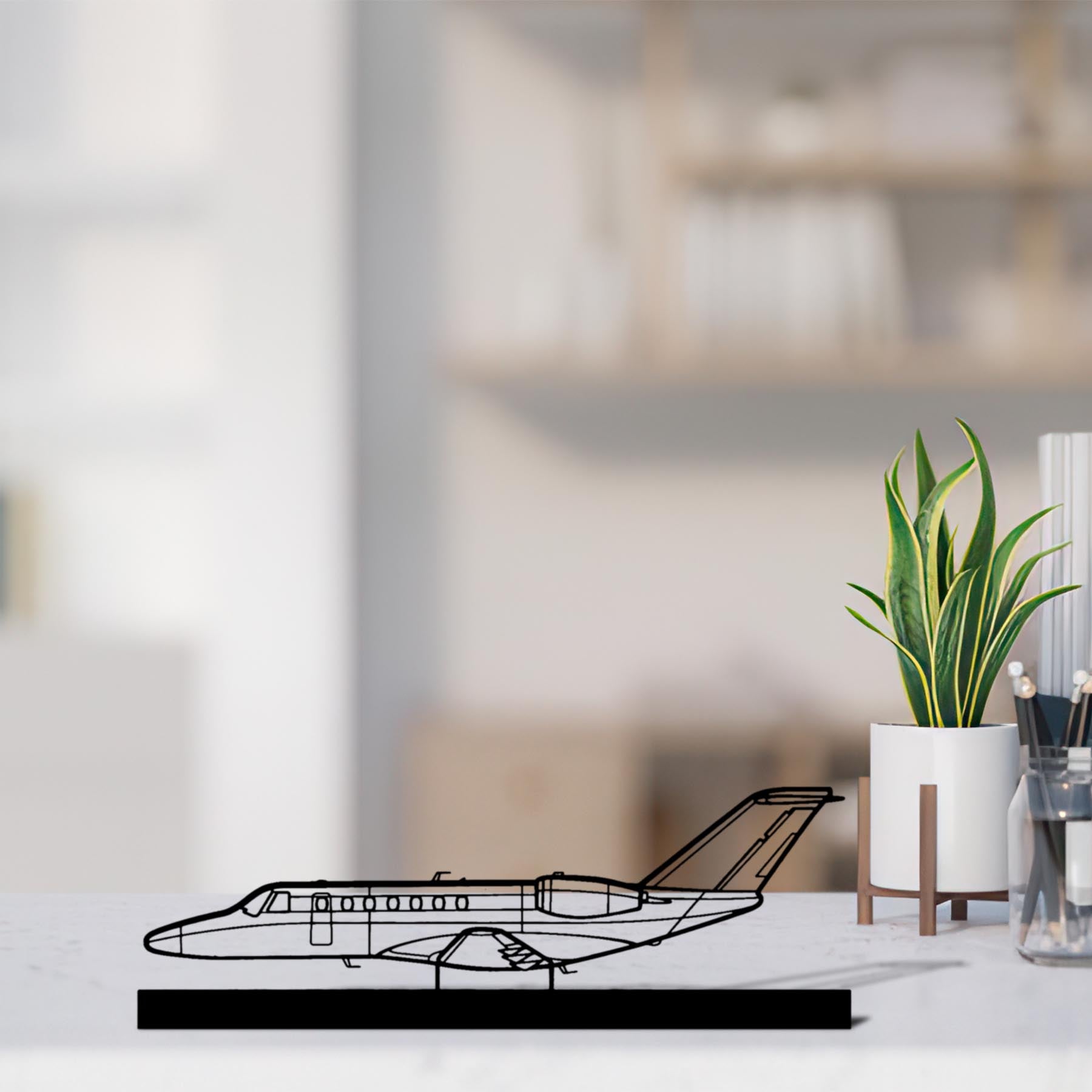 cj3+ Silhouette Metal Art Stand